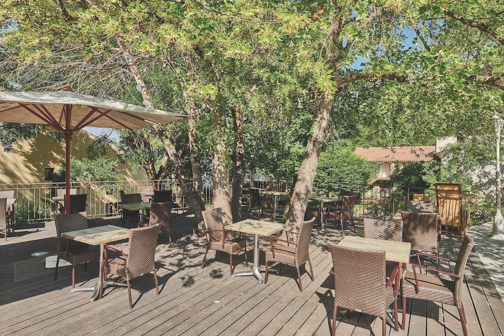 Club Domaine de Chateau Laval 35/49