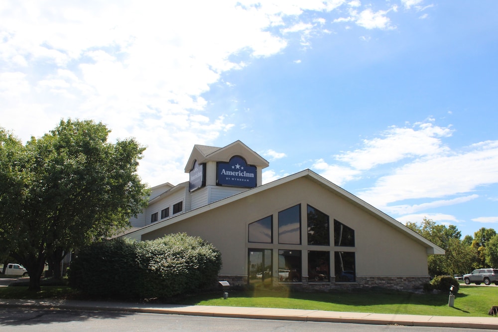 AmericInn by Wyndham Windsor Ft. Collins photo5