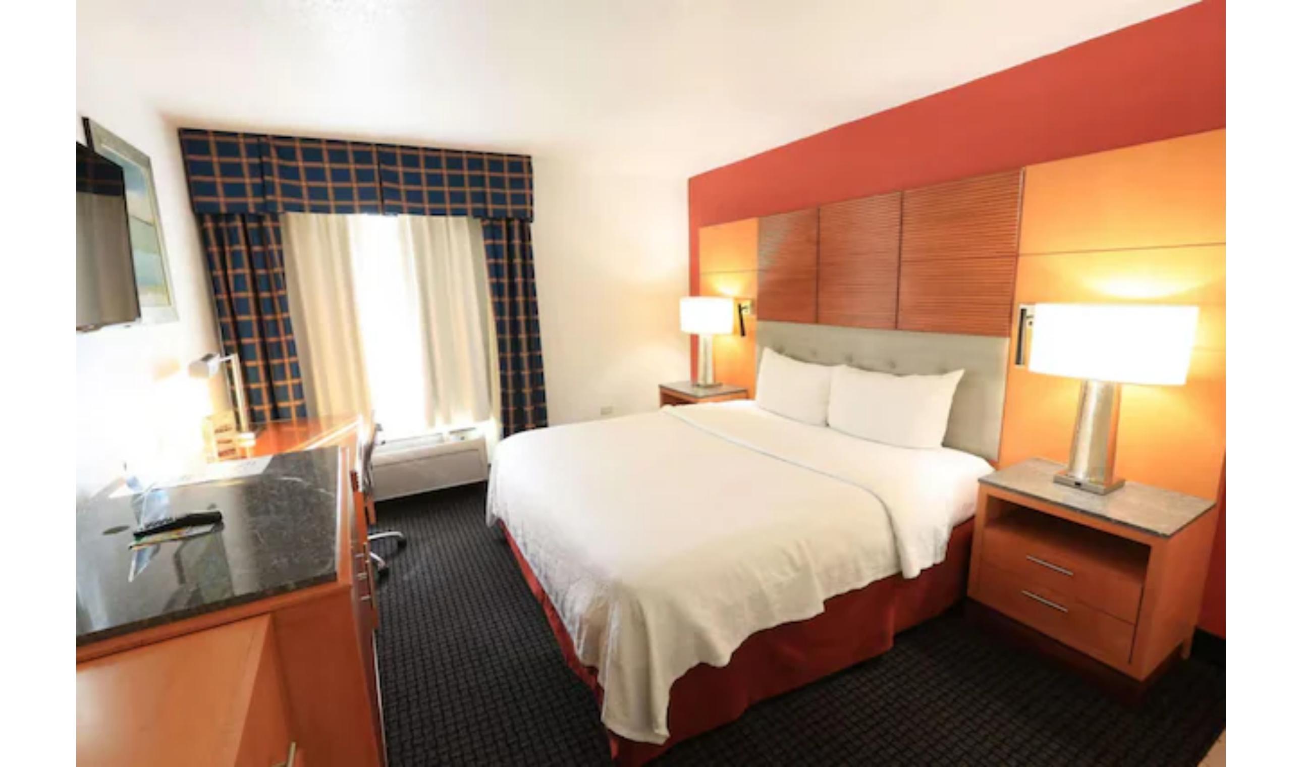 غرفة بسرير كينج لغير المدخنين، Residential Suites Warrensburg by Hotel O US 50 4/8
