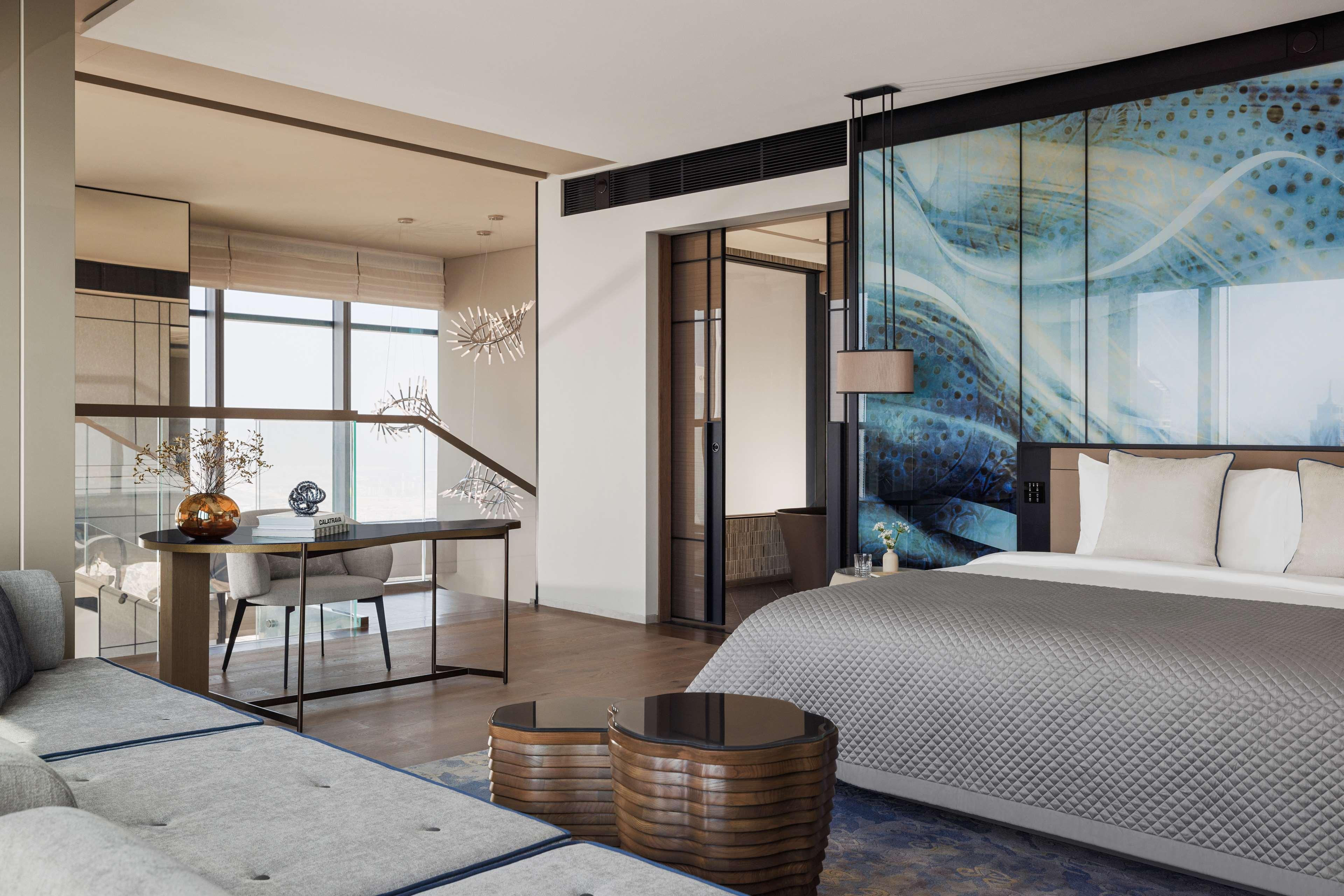 SKYLINE, LOFT