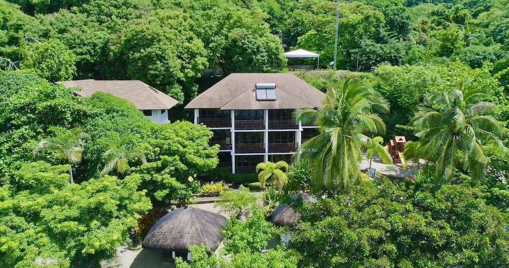 Palm Beach Resort 41/48