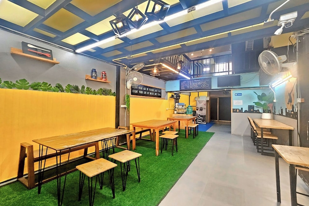 Me U Hostel - Adults Only 46/53