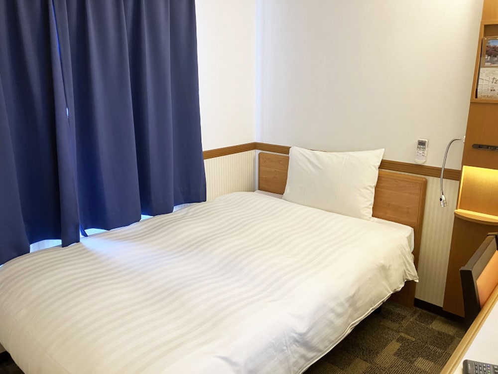 Toyoko Inn Naha Asahi Basi Ekimae 21/48