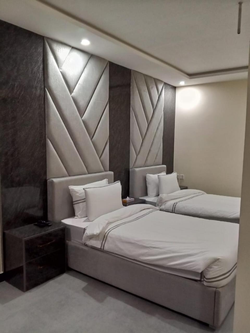 Legend Hotel Kalam 12/44