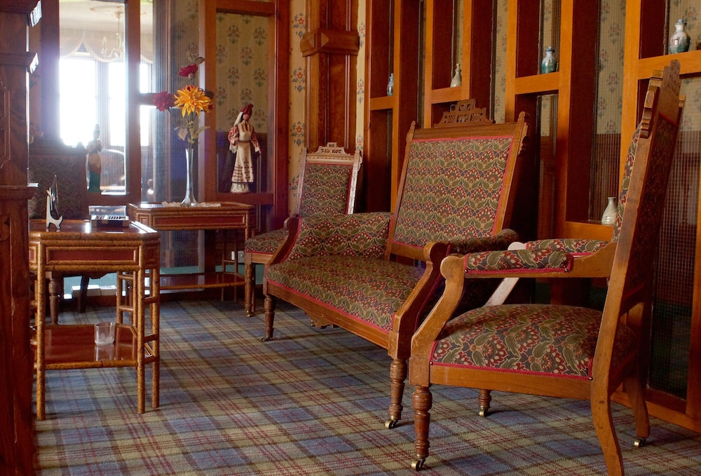 Mansfield Castle Hotel 39/50