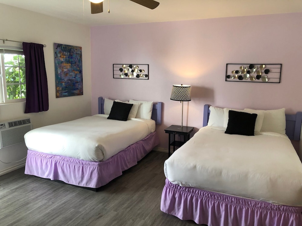 Inn at Palm Springs 20/69
