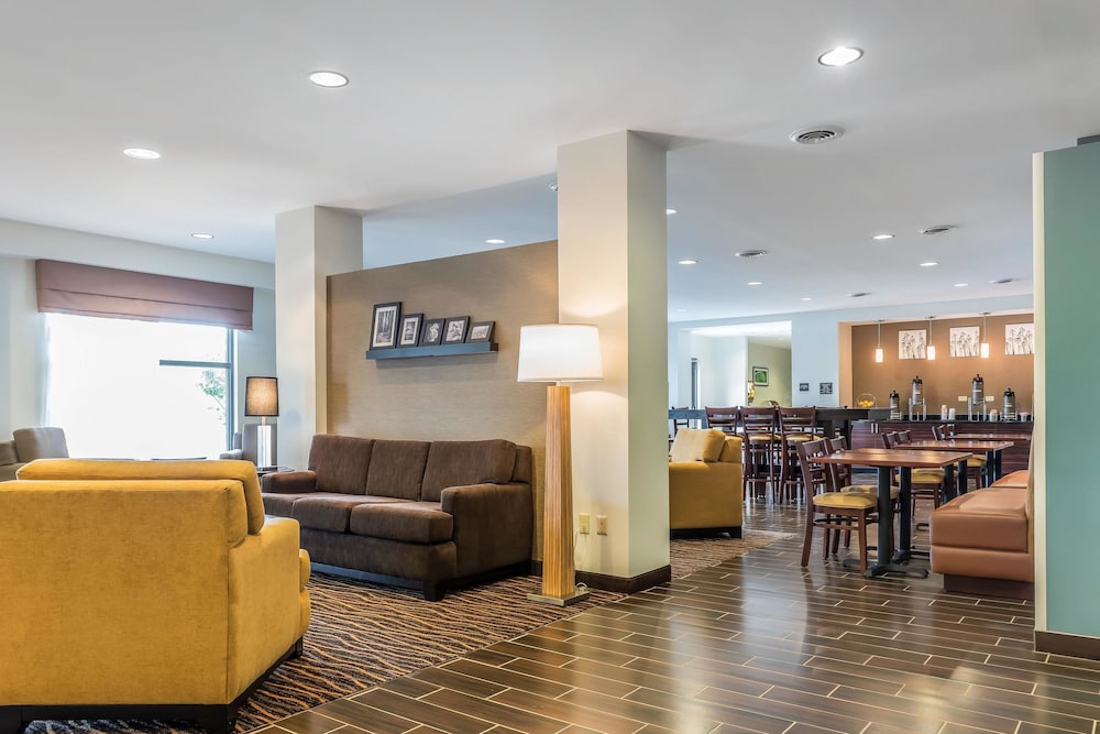 Sleep Inn & Suites Cumberland 37/53
