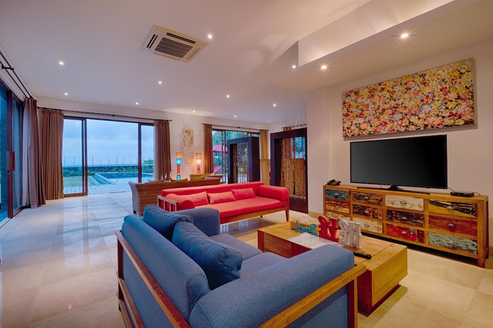 Kutus Kutus Keramas Villa 28/51