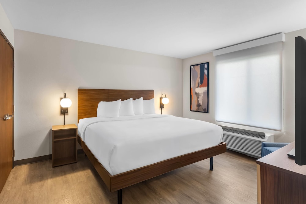 Everhome Suites Clarksville Ft. Campbell Area 24/60