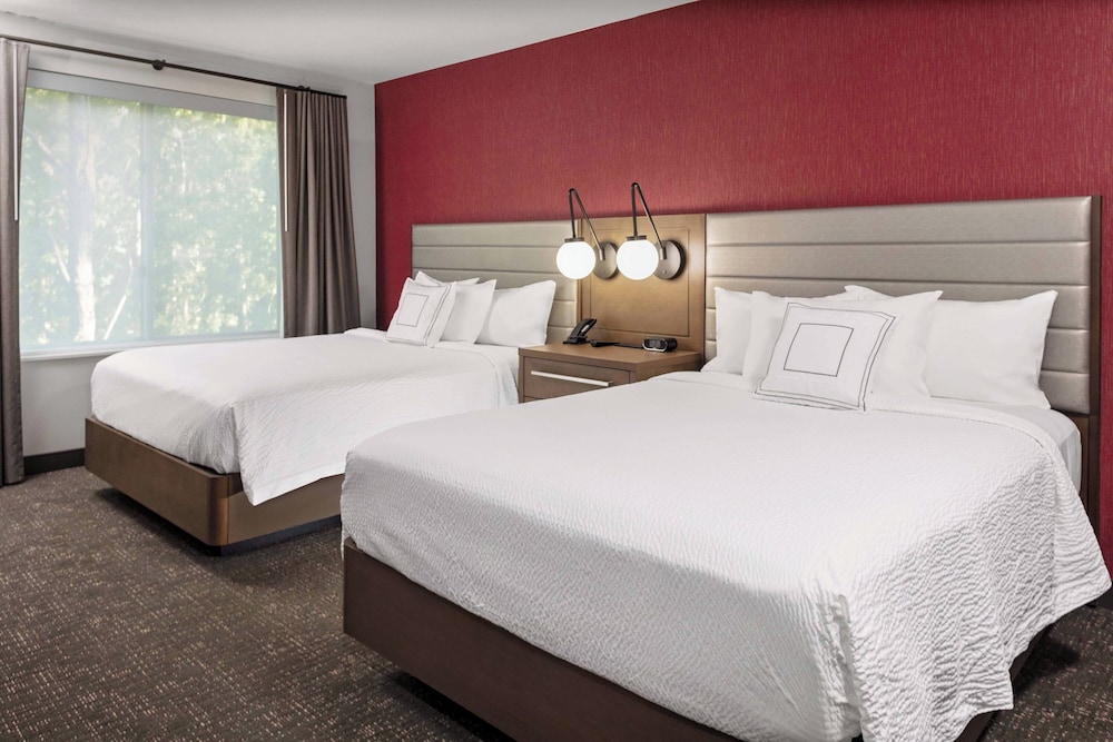 1 BEDROOM, SUITE, ACCESSIBLE