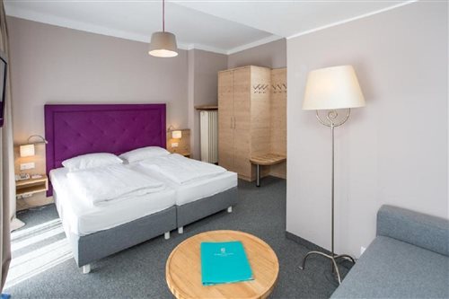Room, Double Bed, Markus Sittikus Hotel Sigl Gmbh 2/2
