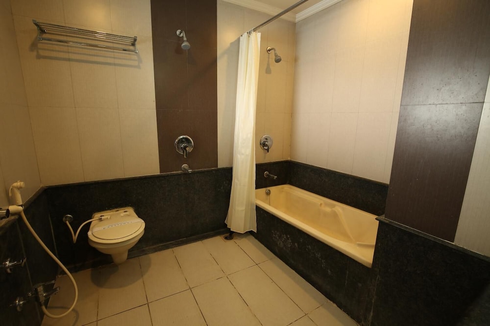 Hotel Kohinoor Square 36/37
