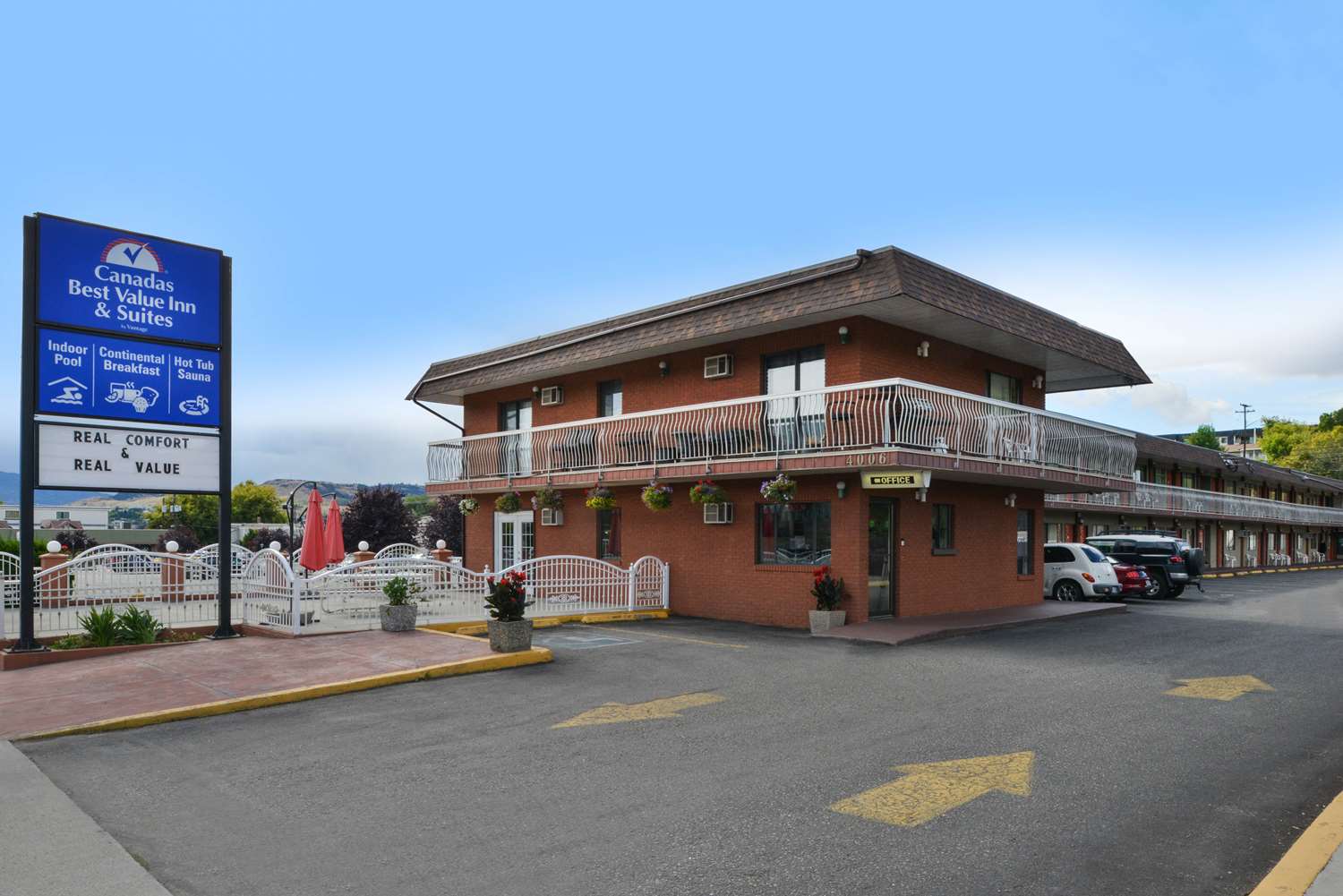 Canadas Best Value Inn Suites Vernon 15/16