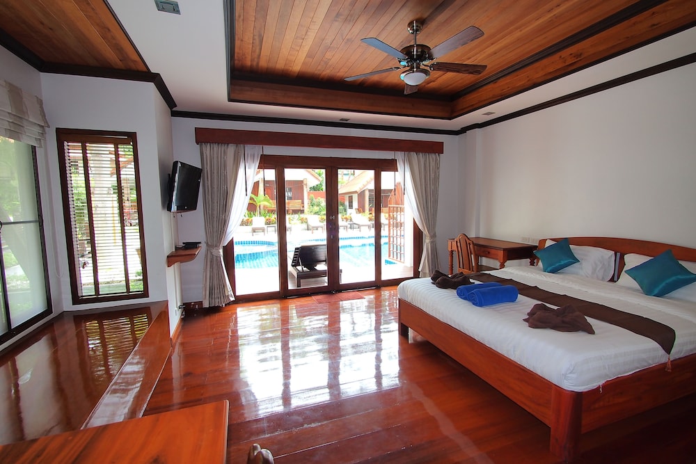 Blue Diamond Resort 45/73