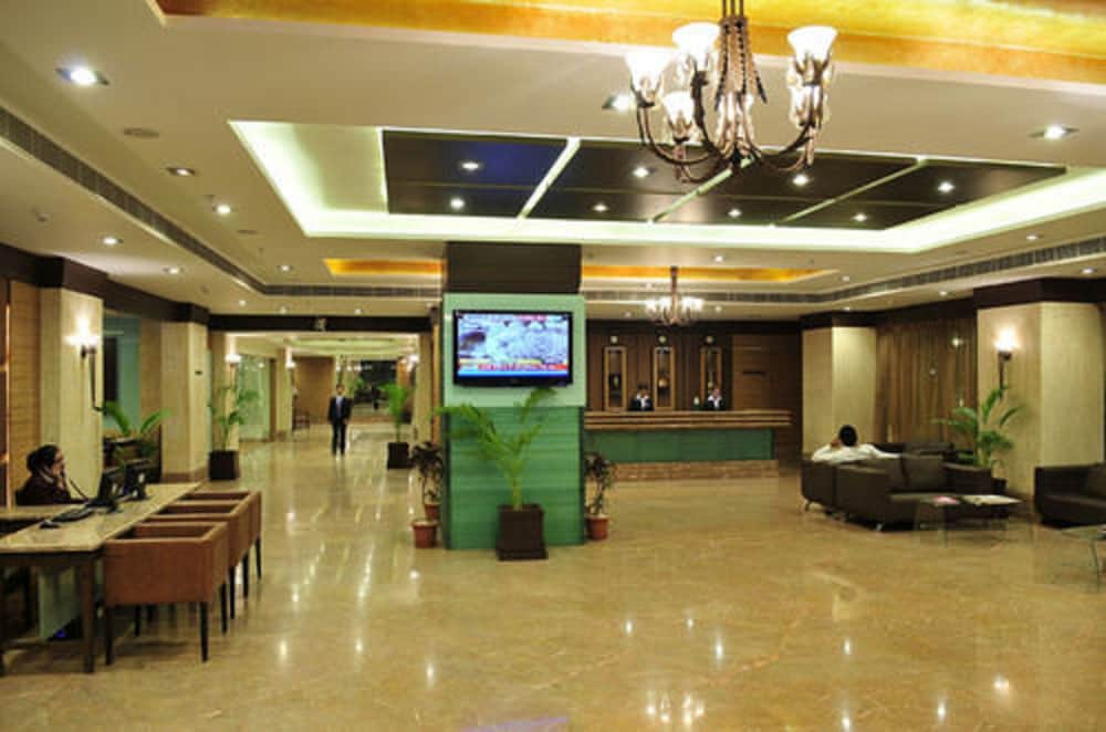 Cambay Grand 40/60