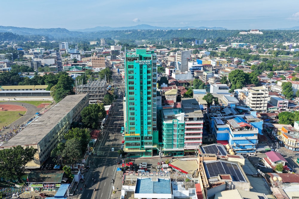 New Dawn Hotel Plus 78/79