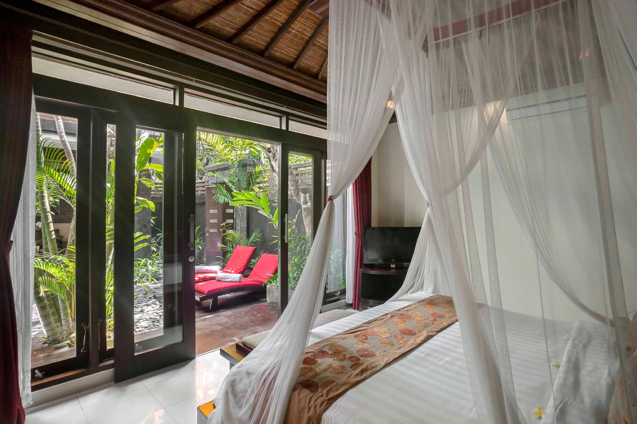 4 Bedrooms, Pool, Villa