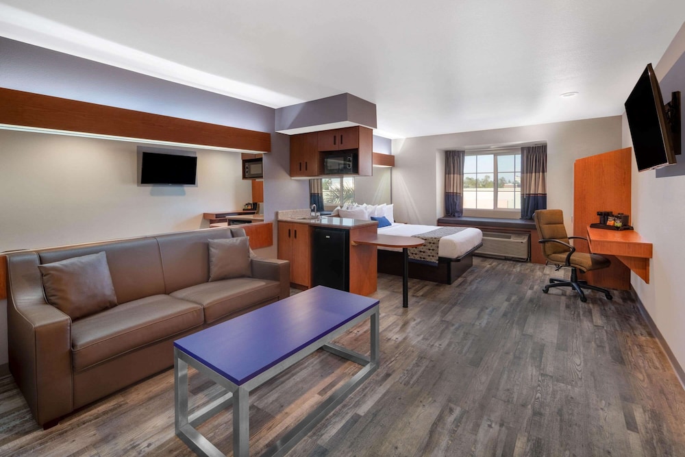 Microtel Inn Suites By Wyndham Tracy 37/67