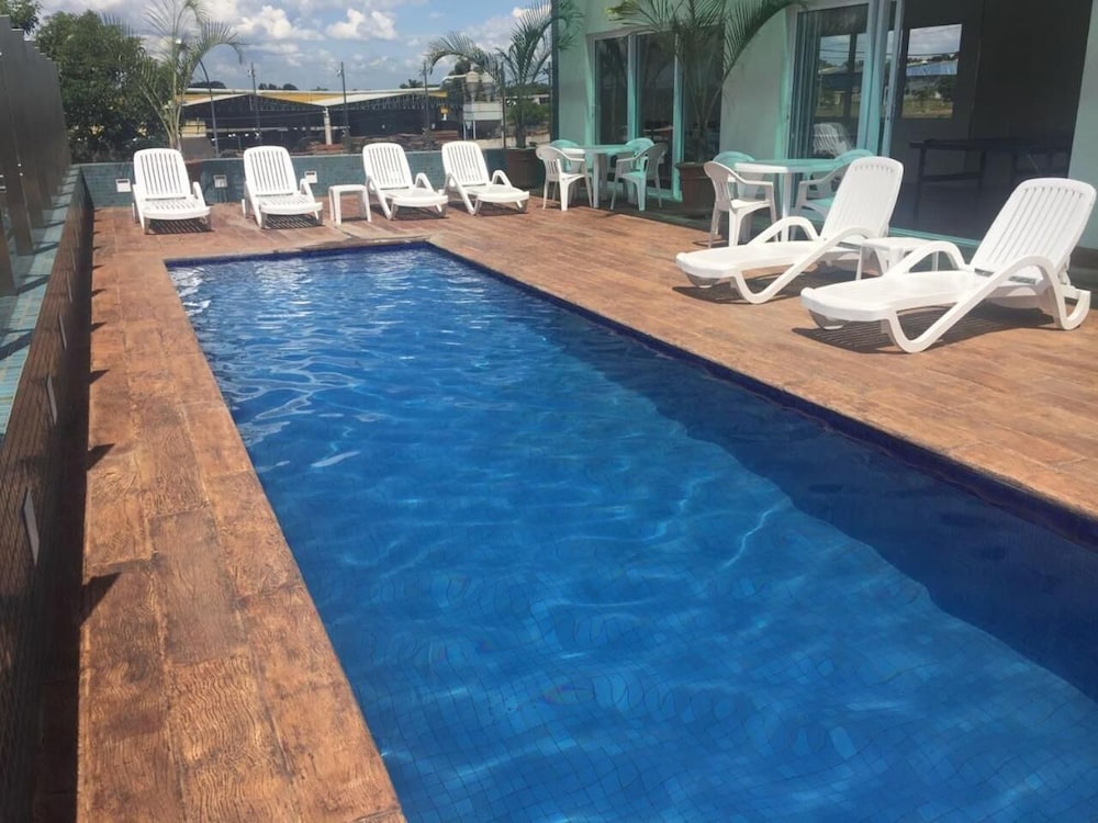 Porto Feliz Executive Hotel 47/50