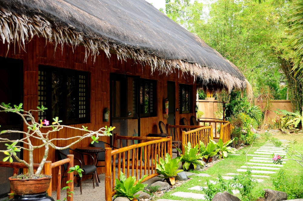 Nabulao Beach And Dive Resort 4/70