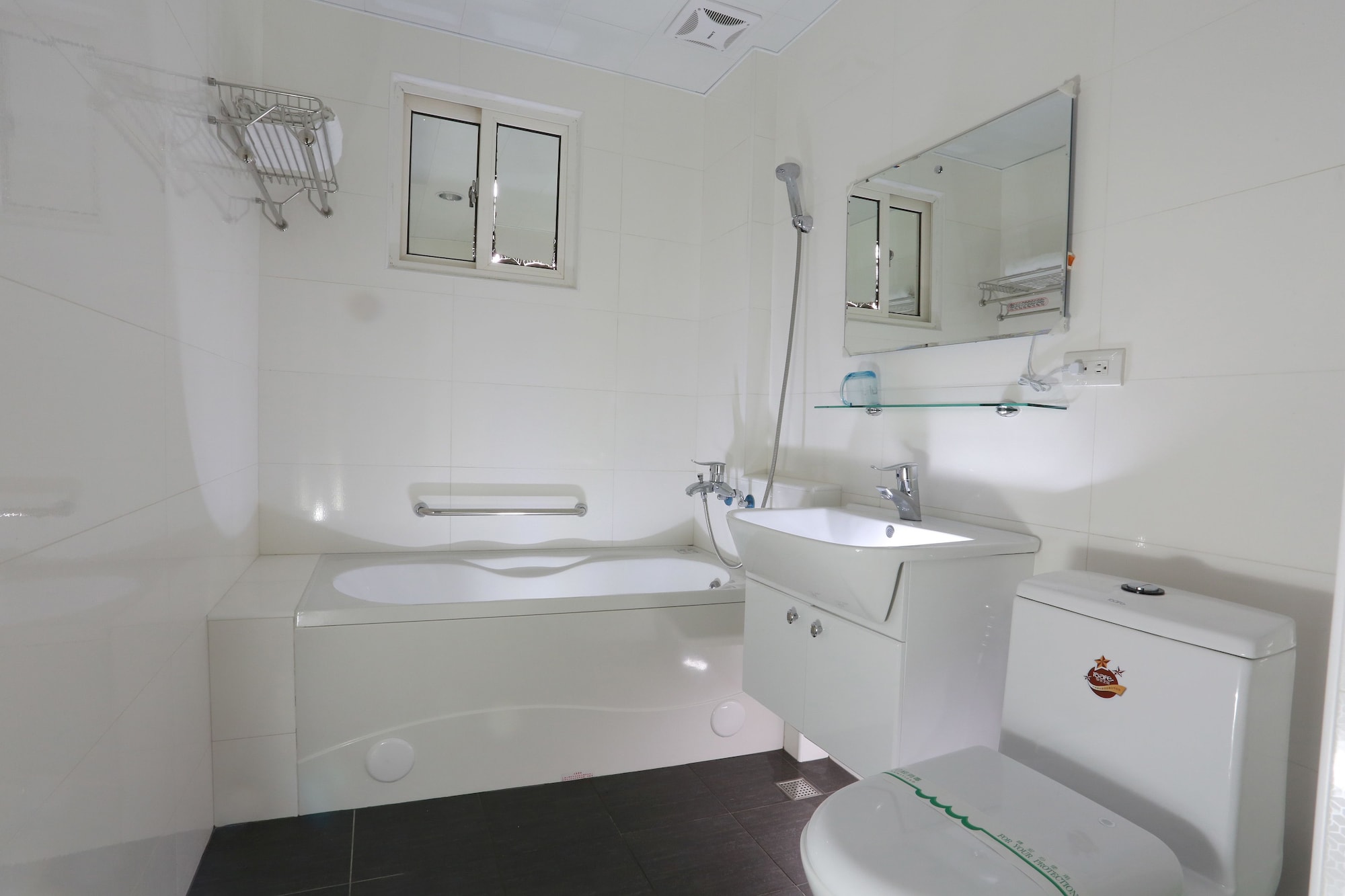 غرفة قياسية بسرير مزدوج، Guo Chen Hotel 4/5