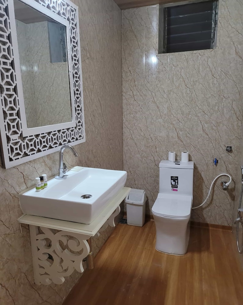 Lillywoods Highland Beach Resort 58/59