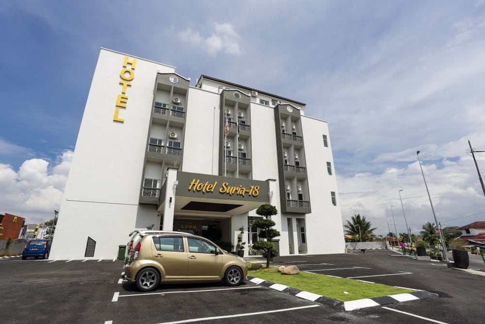 Hotel Suria 18 23/24