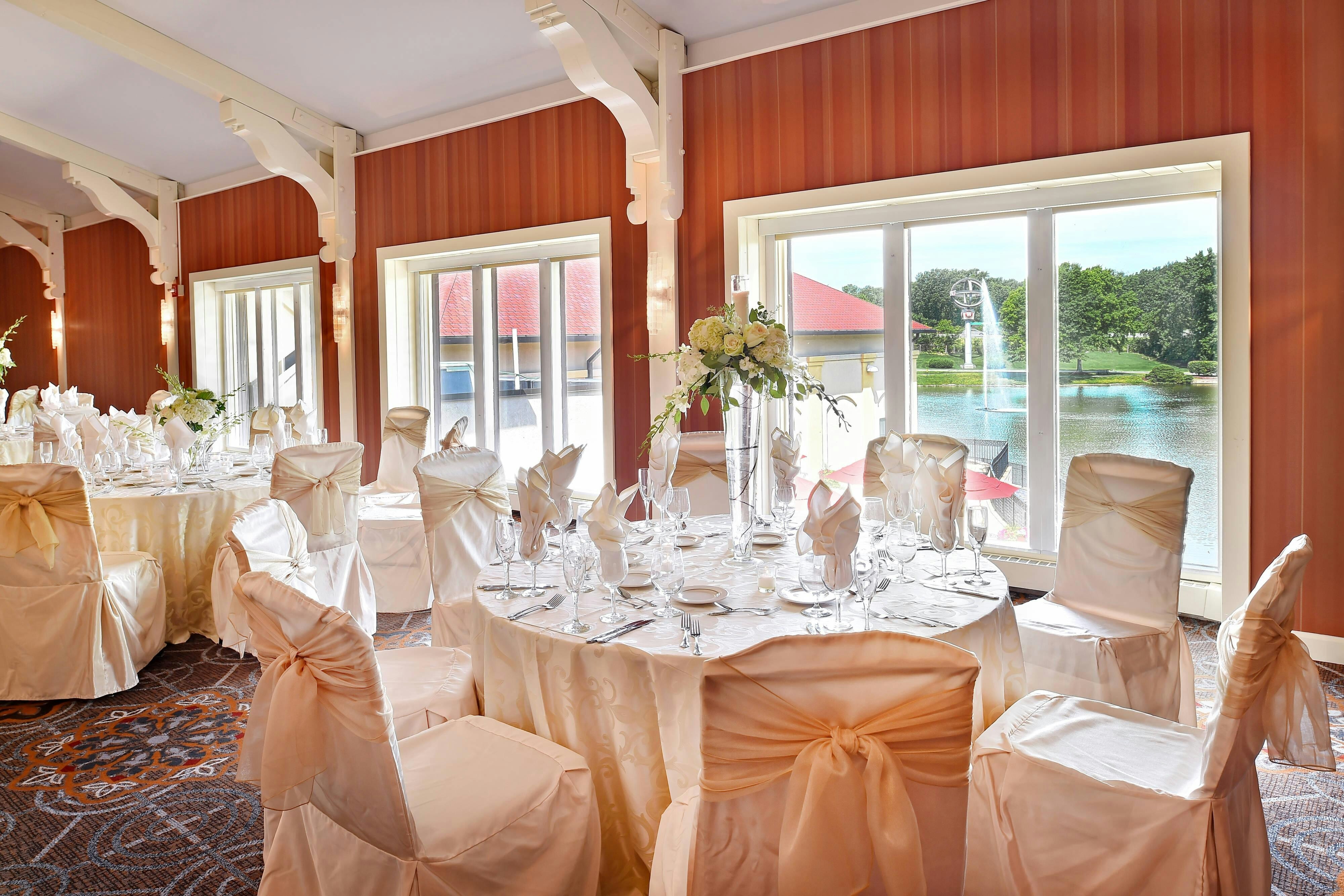 Sheraton Westport Lakeside Chalet 21/39