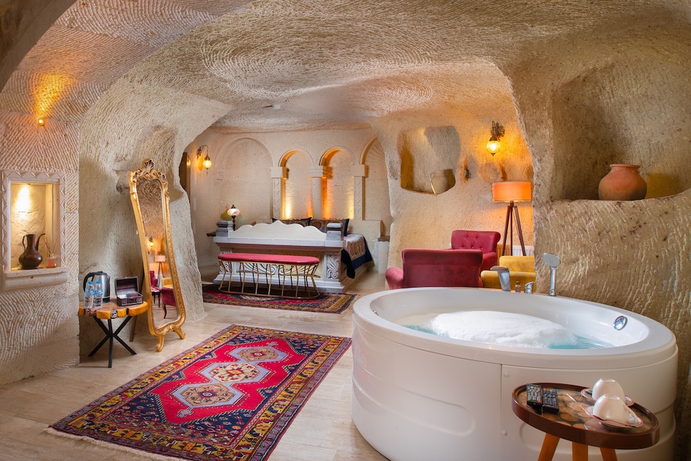 Carna Cave Hotel 46/50