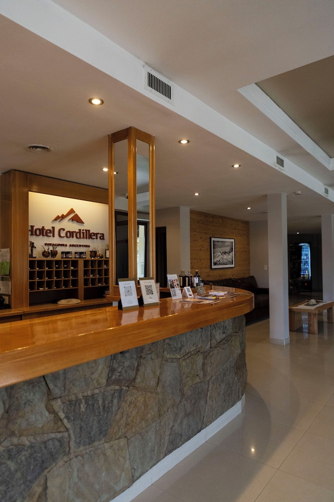 Cumbres Hotel 6/50