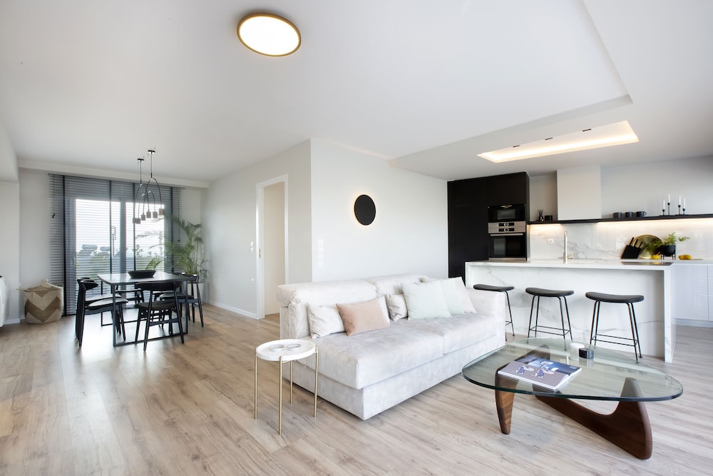 Supreme Luxury Suites By Athens Stay 44/67