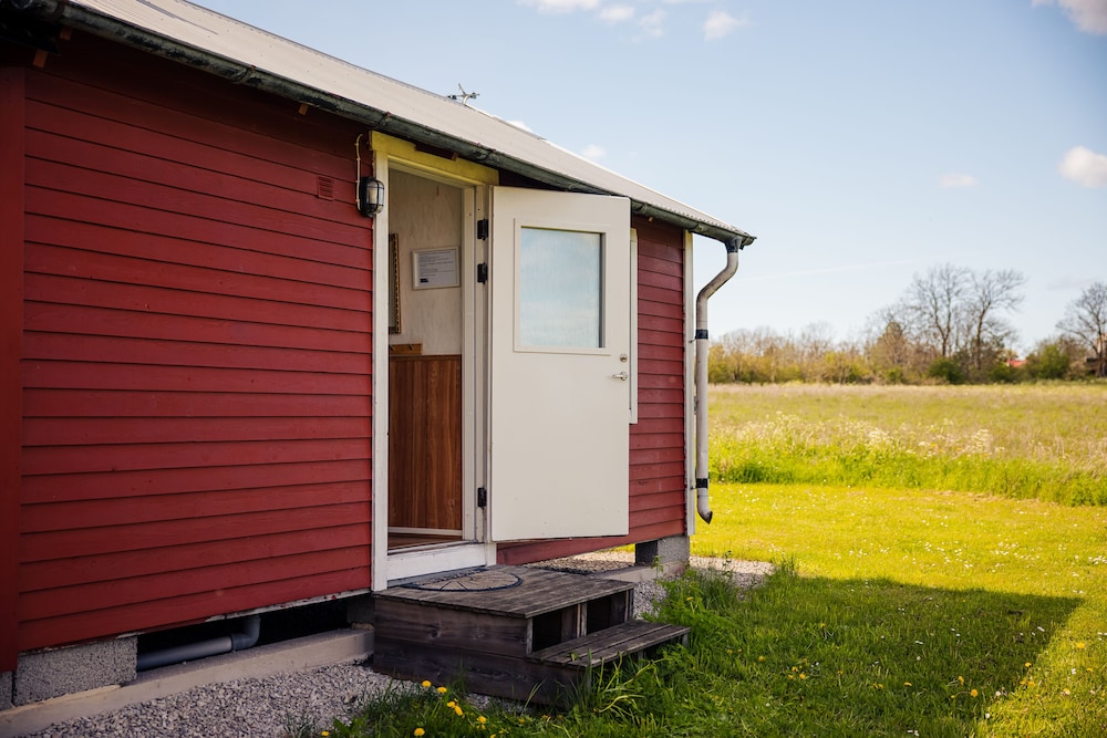 Frosunds Semesterby 42/50