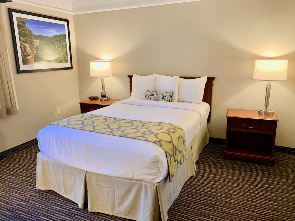Baymont By Wyndham Texarkana 23/44