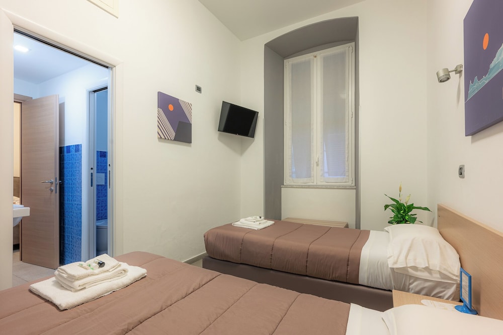 Affittacamere Del Golfo E Delle Cinque Terre 40/50