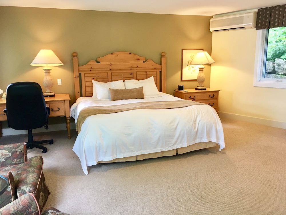 Sherwood Inn 18/63