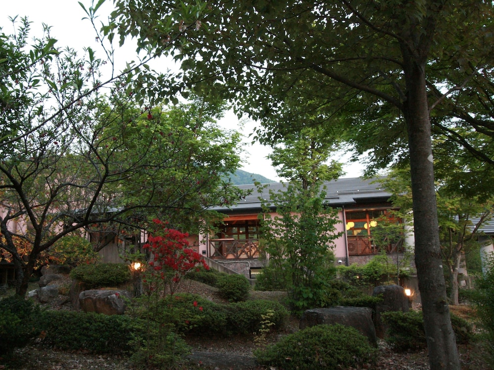 Fukibatakekogen Onsen Hotel Fukinomori in NAGISO