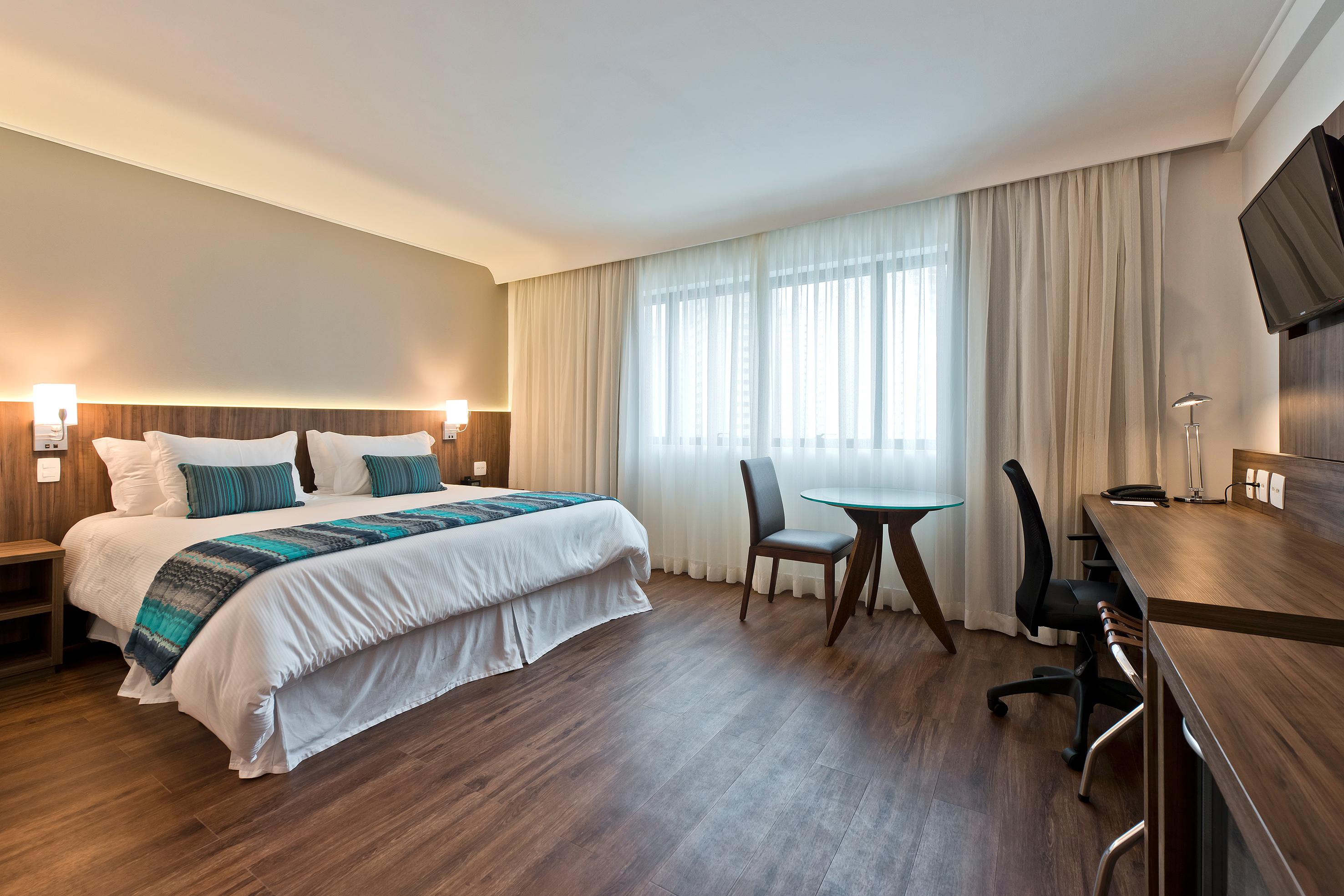 Melia, Single, King Bed