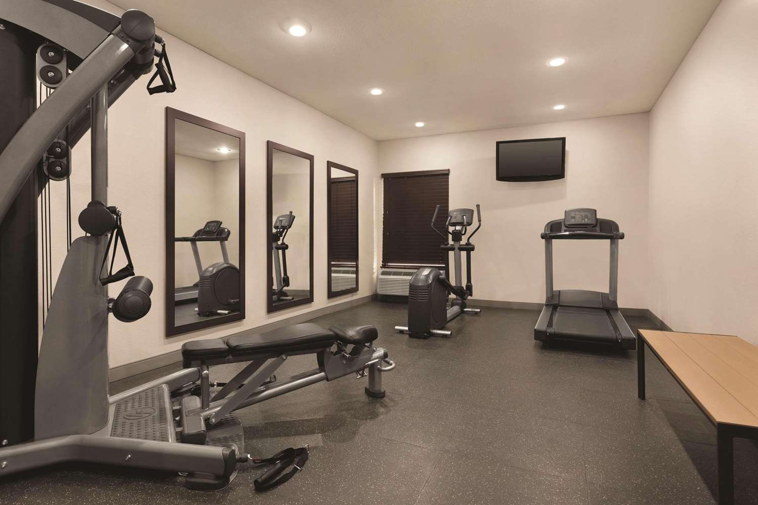 Country Inn & Suites by Radisson, Bryant (Little Rock), AR 7/14