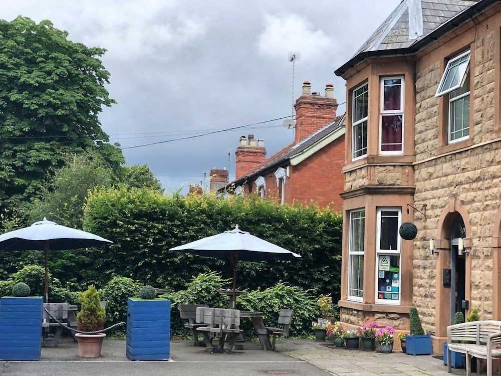 Pine Lodge Hotel & Restaurant Mansfield 3/48