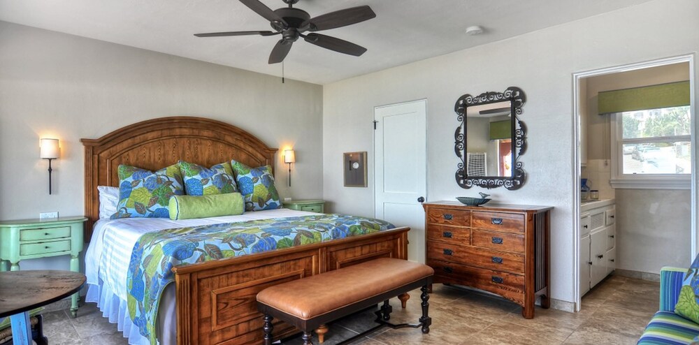 Beachcomber Inn 11/50