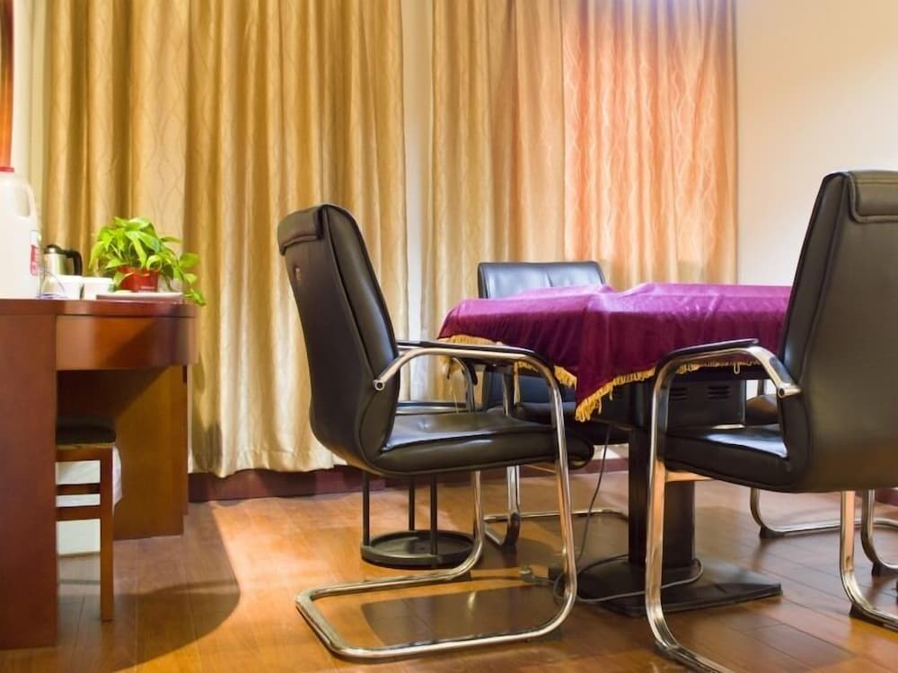 GreenTree Inn Hefei Luyang District North Fuyang Road Luyang Industrial Park Express Hotel 35/41