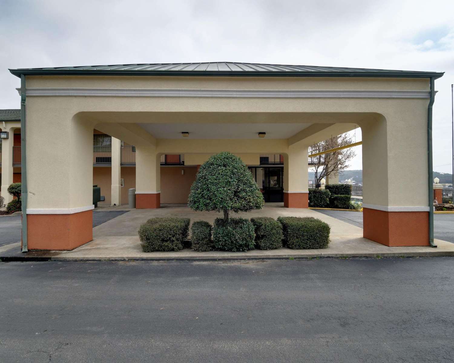 Quality Inn and Suites Clarksville 1/39