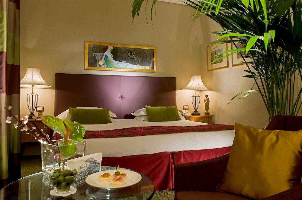 Dei Mellini Hotel 2/72