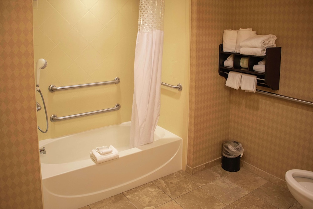 Hampton Inn And Suites Knoxville North I 75 25/58