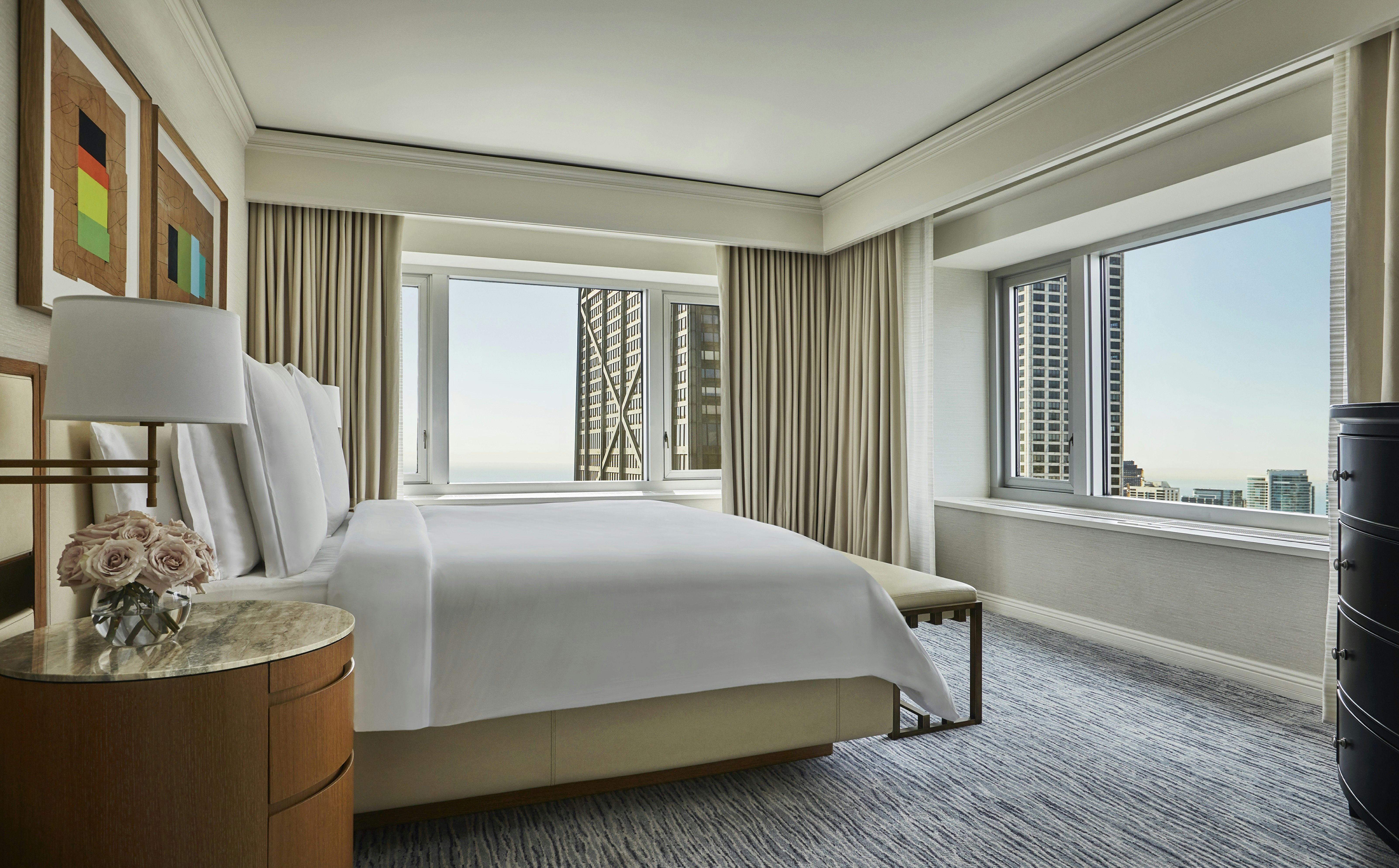 PREMIER, SUITE, KING BED, ACCESSIBLE