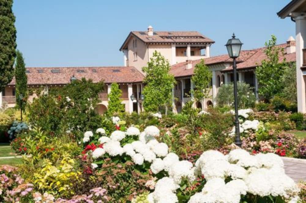 Chervo Golf Apartments San Vigilio 24/29