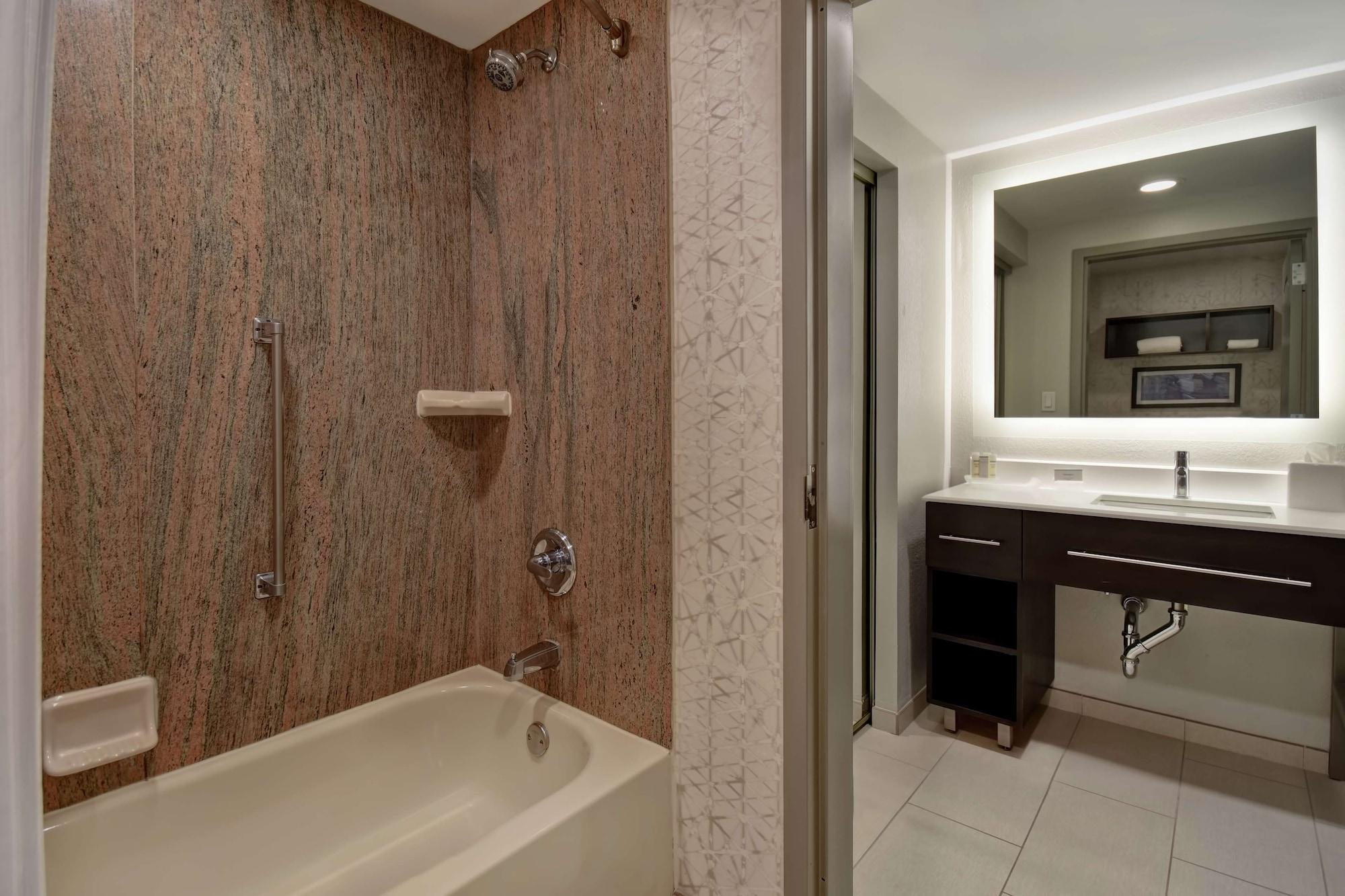 استوديو لذوي الإعاقة، Homewood Suites by Hilton Edgewater-NYC Area 3/5