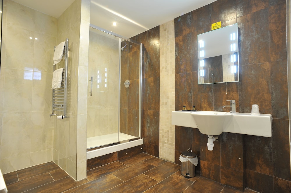 Kings Arms Hotel 43/44