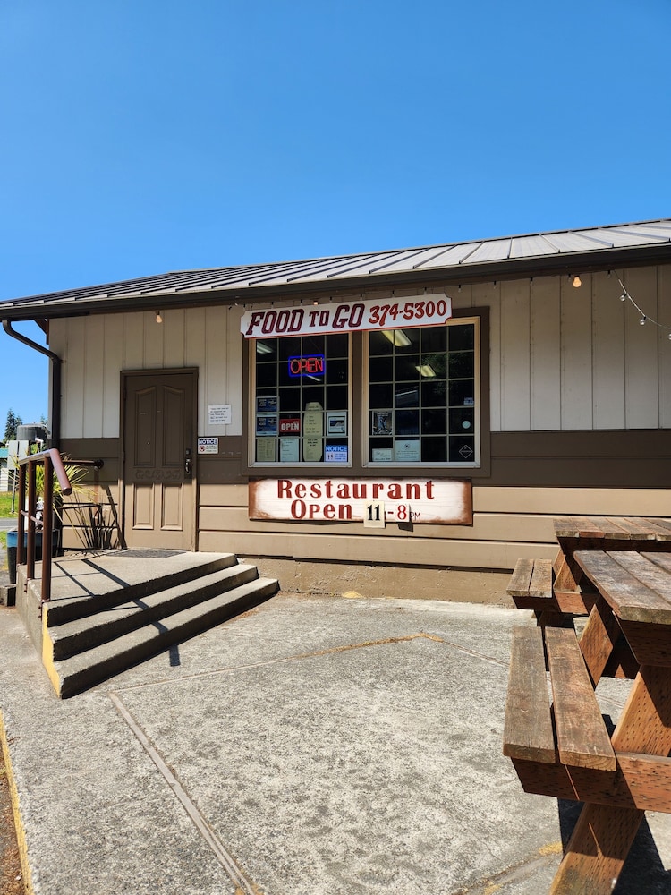 3 Rivers Resort and Guide Service 43/50