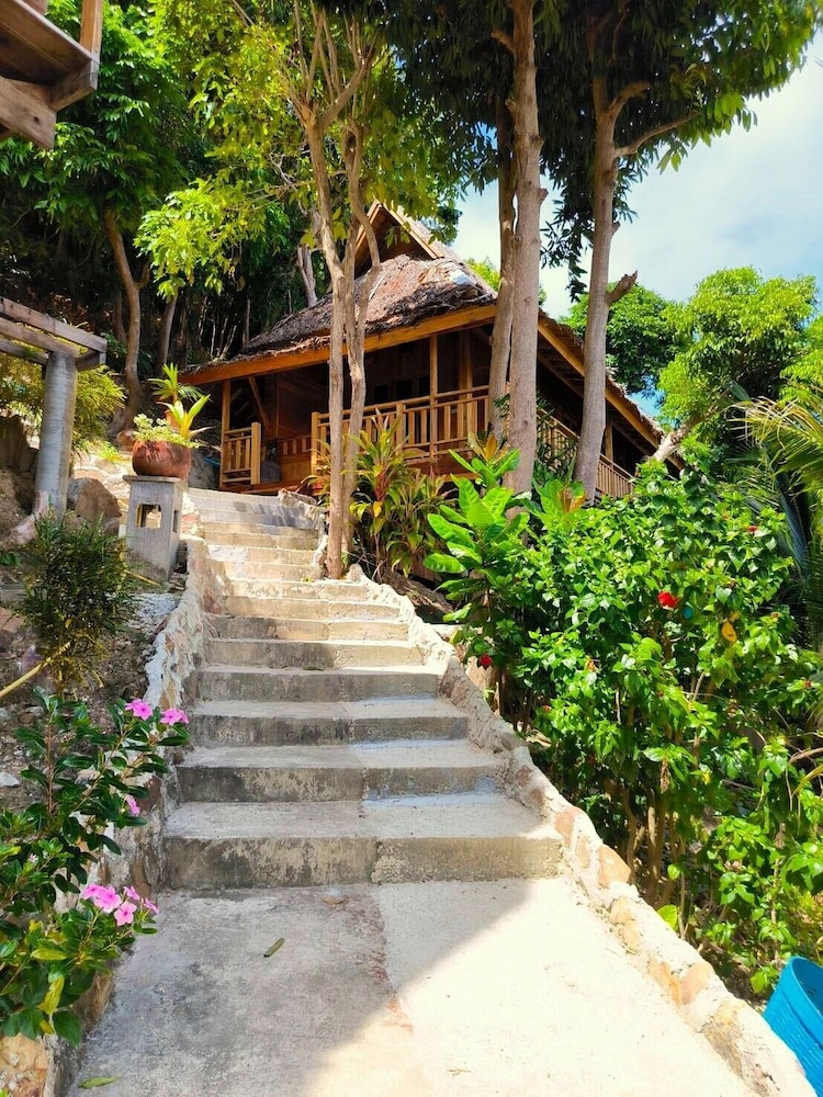 Phi Phi Phu Chalet Beach Resort 34/42